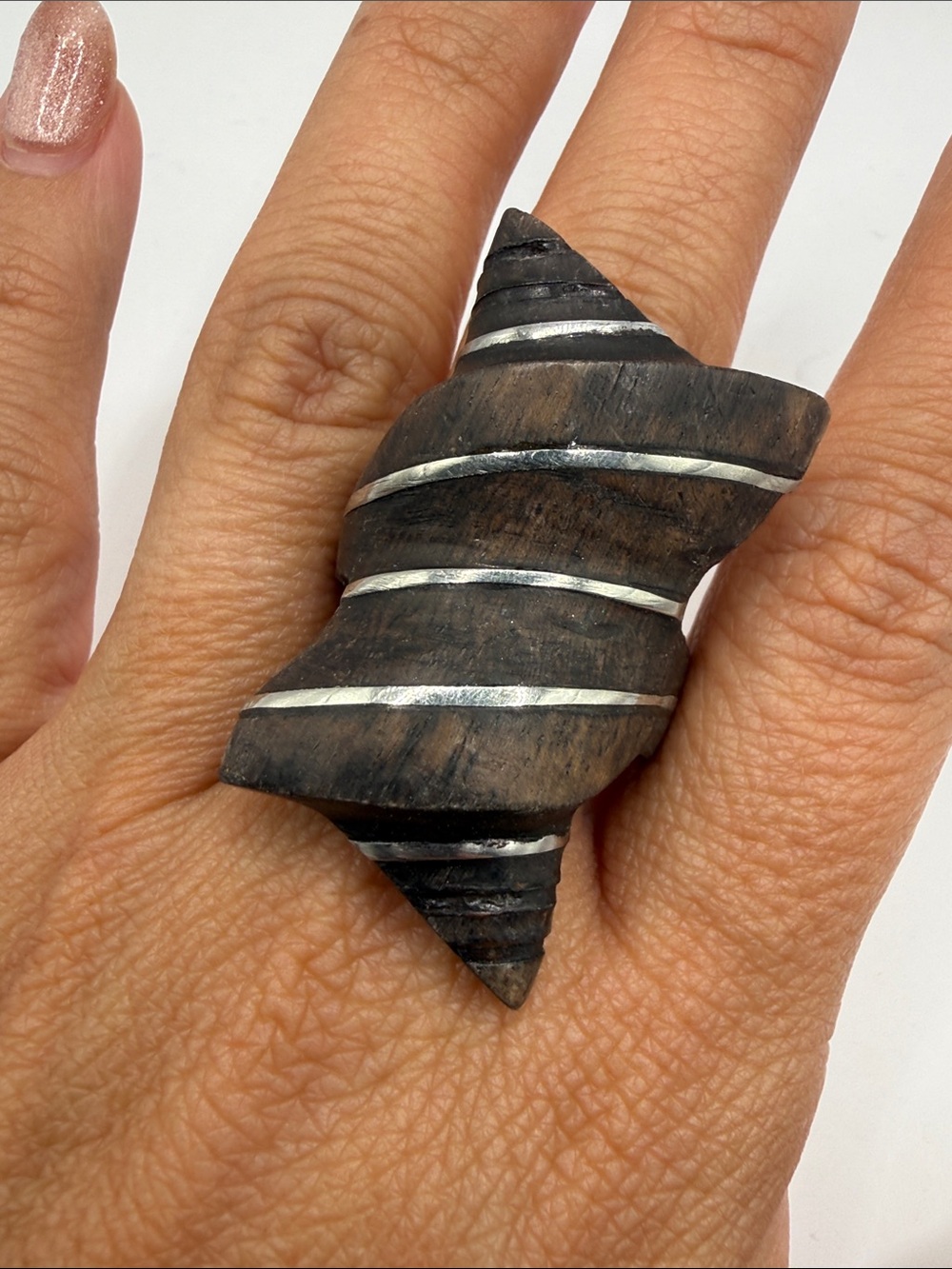 Vintage Brown Wooden Silver Tone Large Cocktail Statement Ring Size 8.5